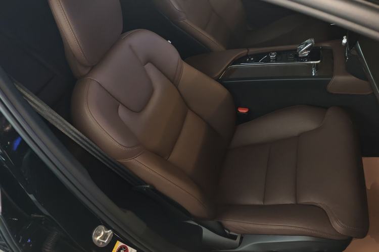 Used Volvo S90 2025 B5 Zhiyuan Luxury Edition