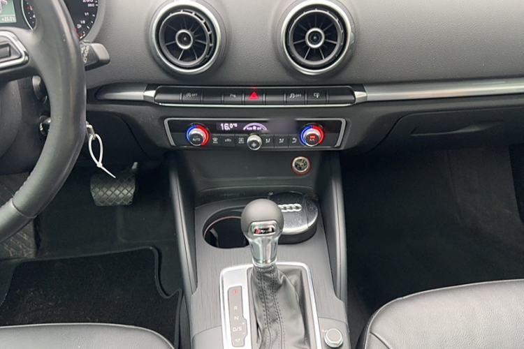 Used Audi A3 2014 Sportback 35 TFSI Automatic Comfort Model
