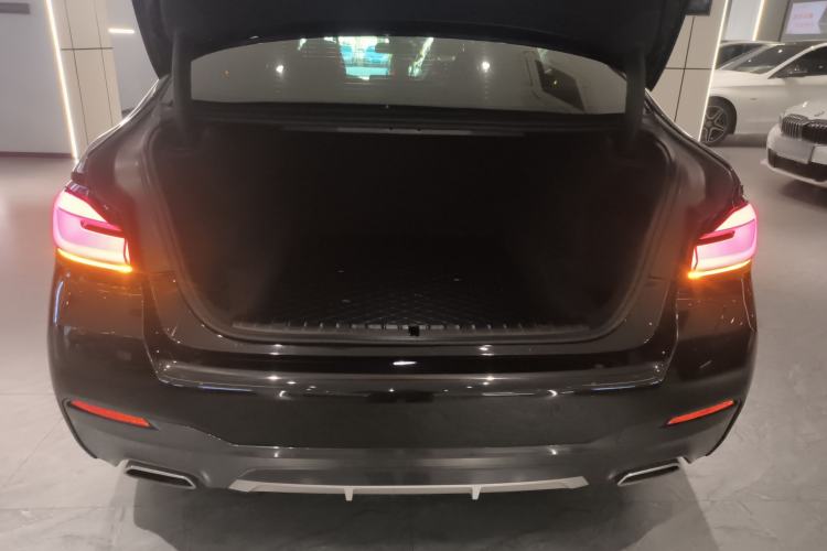 Used BMW 5 Series 2021 Restyled 530Li Luxury Edition M Sport Package
