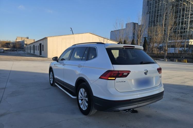 Used Volkswagen Tiguan L 2017 330TSI Automatic Two-Wheel Drive Luxury Edition
