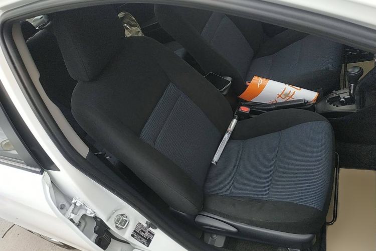 Used Toyota YARiS L 2019 1.5E CVT Dynamic Edition China VI compliant
