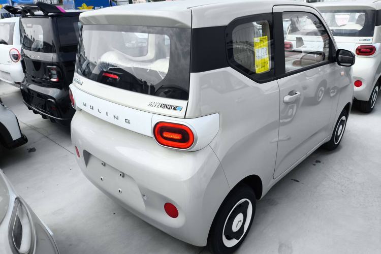 Used Wuling Hongguang MINIEV 2024 3rd Generation 215km Youth Edition
