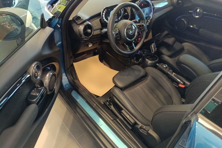 Used MINI MINI 2022 Updated 2.0T COOPER S Artist