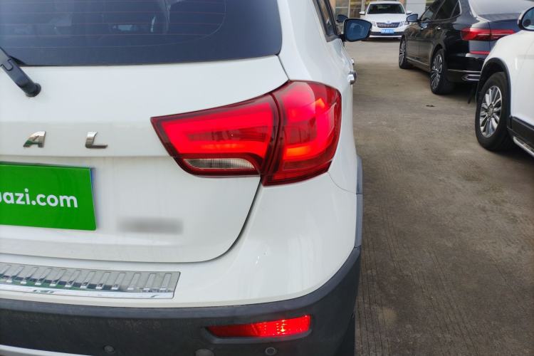 Used Haval H1 2015 1.5L AMT Urban Model
