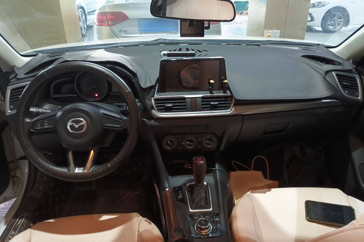 Used Mazda Mazda 3 Axela 2017 Sedan 1.5L Automatic Comfort Model China VI Standard

