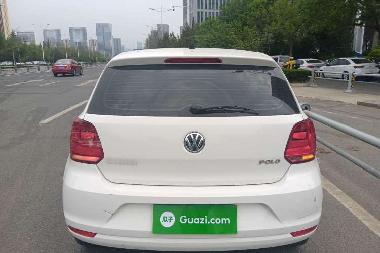 Used Volkswagen Polo 2016 1.4L Manual Fashion Model