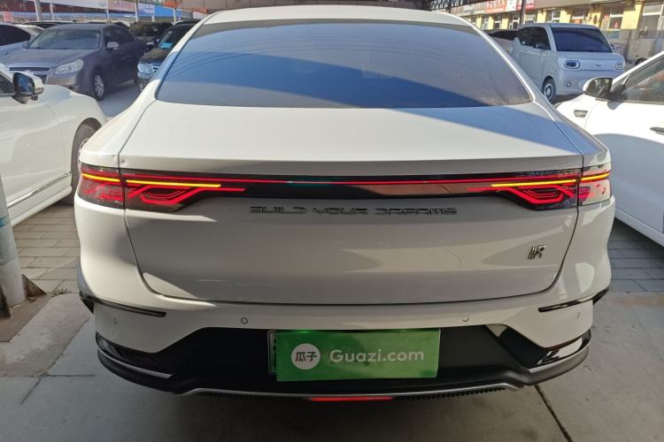 Used BYD Han 2022 EV Genesis Edition 715KM Front-Wheel-Drive Prestige Model
