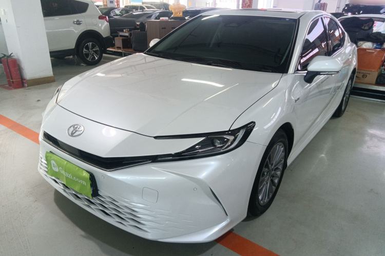 Used Toyota Camry 2024 Dual-Motor 2.0 HE Elite Edition