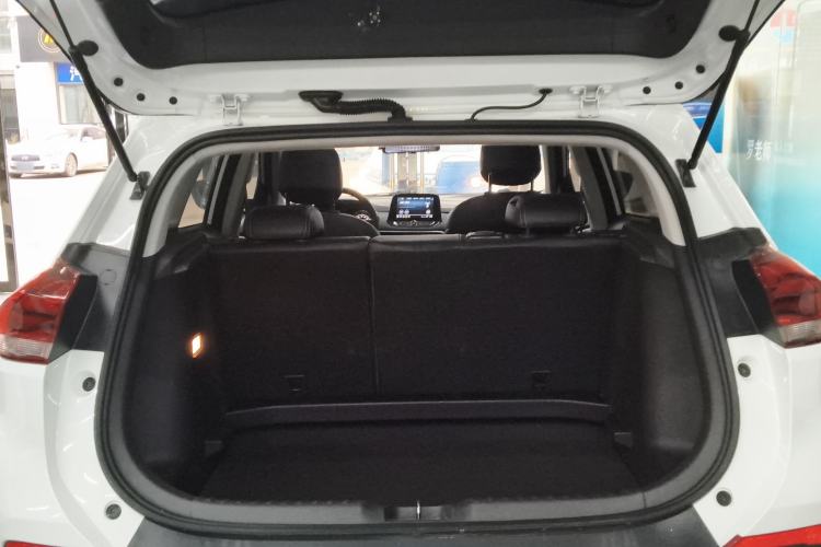 Used Chevrolet Trax 2021 325T Automatic Fun Edition China VI Standard
