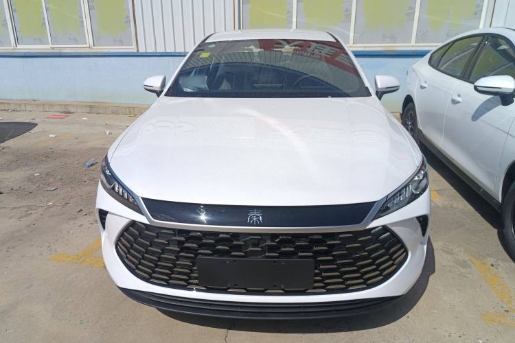 Used BYD Qin PLUS 2025 DM-i Smart Drive 55KM Leading Model
