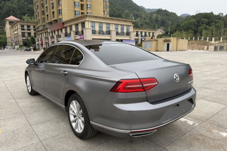 Used Volkswagen Magotan 2019 330TSI DSG Leading Model China VI Standard