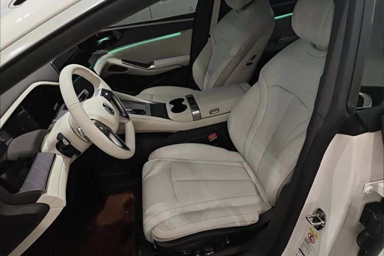 Used Denza Z9 2024 1100 km Four-Wheel Drive Max Version
