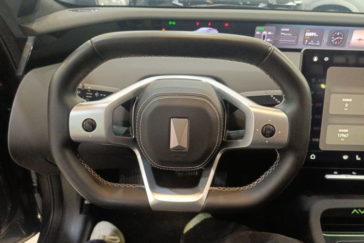 Used  12 2025 Ultra Extended-Range Edition
