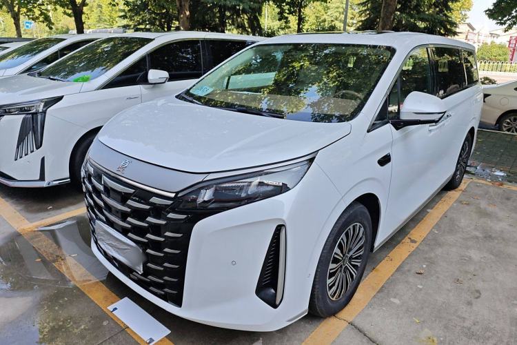 Used BYD Xia 2025 DM-i 1.5T 180km Excellence Model
