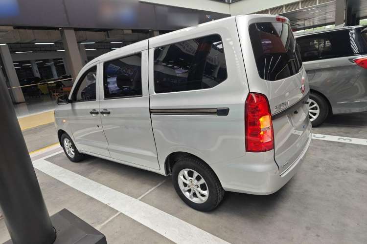 Used Wuling Hongguang V 2022 1.5L Jingqu Version Hydraulic Power Steering LAR
