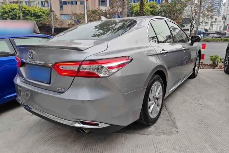 Used Toyota Camry 2023 2.0G Luxury Edition
