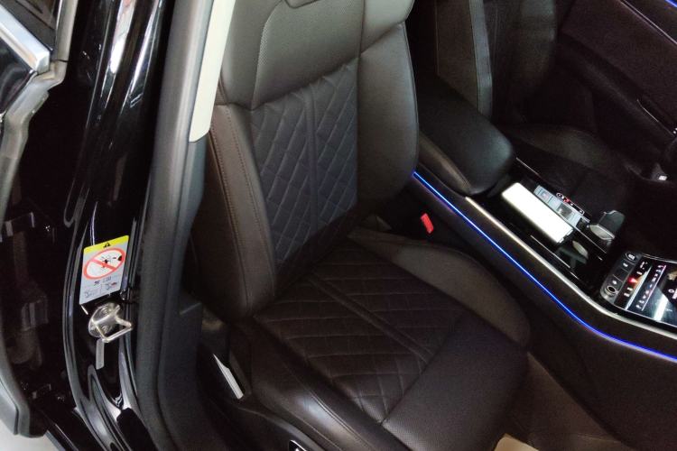 Used Audi A8 2022 A8L 50 TFSI quattro Comfort Edition Collector's Model