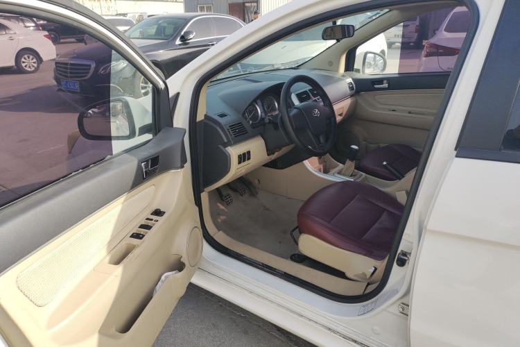 Used BAIC E Series 2012 Hatchback 1.3L Manual Liking Edition
