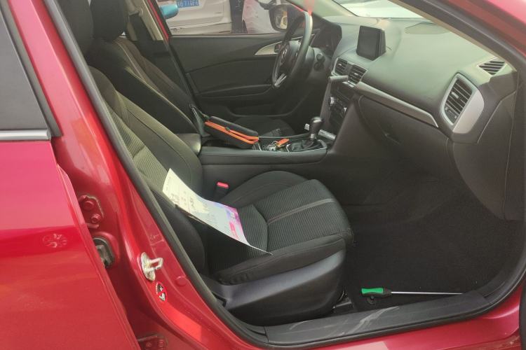 Used Mazda Mazda 3 Axela 2017 Hatchback 1.5L Automatic Luxury Model Emission Standard China V
