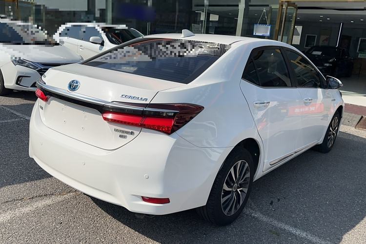 Used Toyota Corolla 2016 Dual-Engine 1.8L E-CVT Elite Edition
