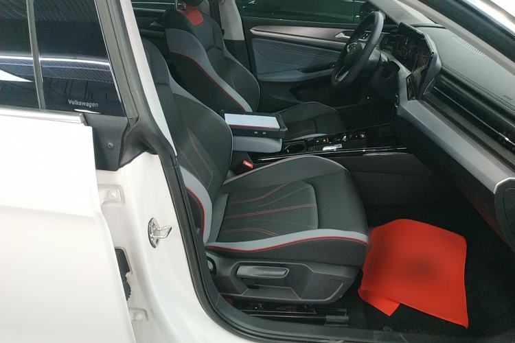 Used Volkswagen Lamando 2025 Lavida L 280TSI DSG Cool & Spicy Edition
