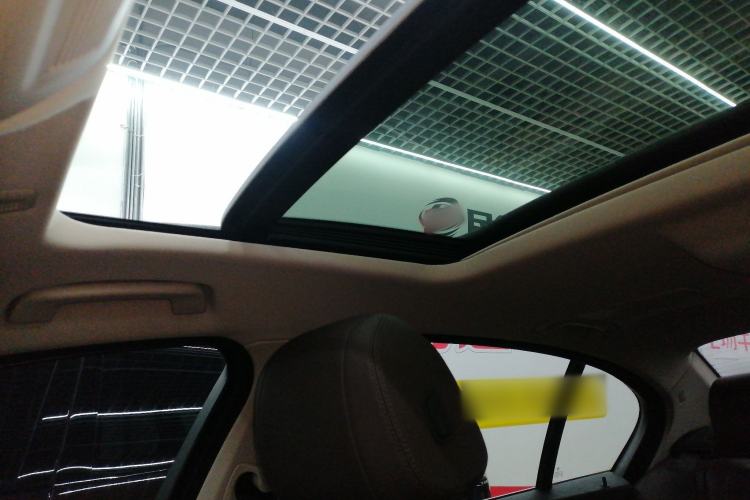 Used BMW 5 Series 2014 525Li Luxury Design Package
