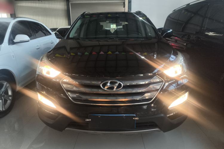 Used Hyundai Santa Fe 2013 2.4L Automatic Two-Wheel Drive Smart Version
