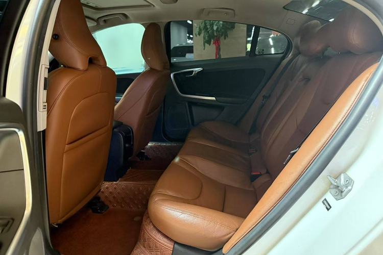 Used Volvo S60 2015 S60L 2.0T Smart Drive Edition
