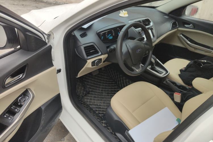 Used Ford Escort 2015 1.5L Automatic Comfort Model
