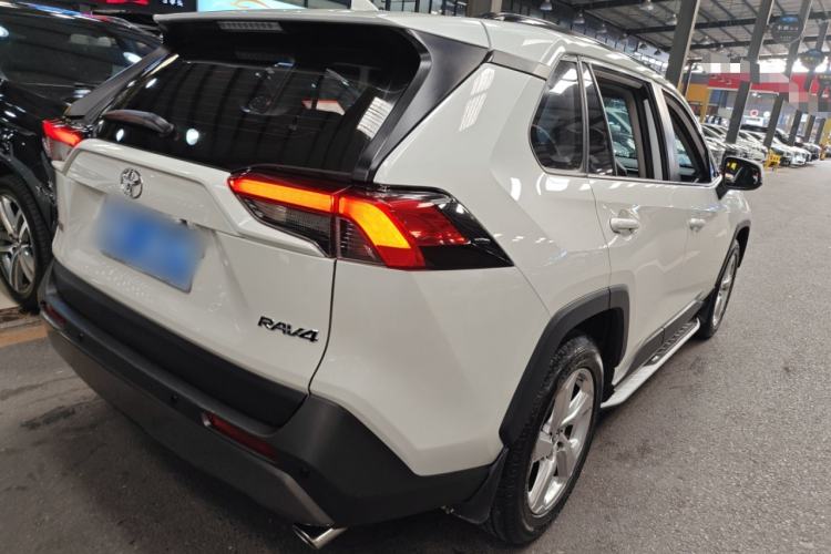 Used Toyota RAV4 2020 2.0L CVT Two-Wheel Drive Fashion Edition
