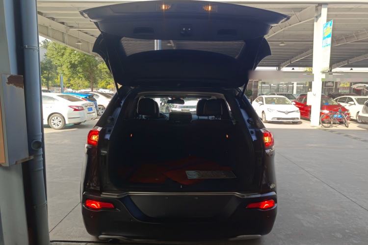 Used  Cherokee 2017 2.0L Superior Edition