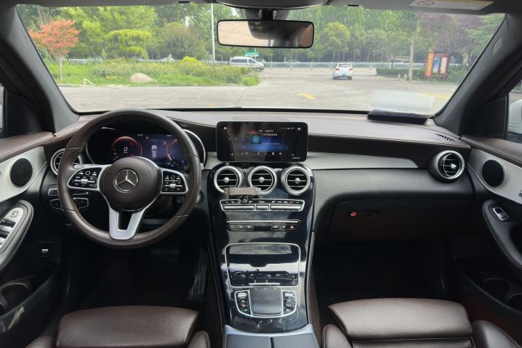 Used Mercedes-Benz GLC 2020 Facelifted GLC 260 L 4MATIC Dynamic Edition
