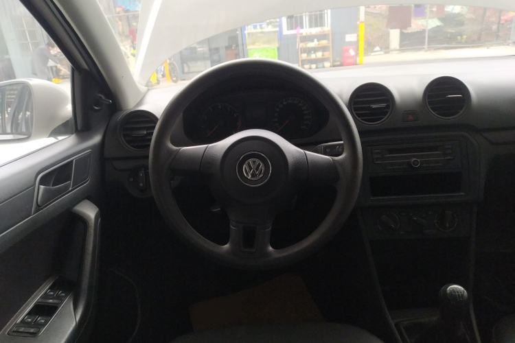 Used Volkswagen Jetta 2015 1.6L Manual Fashion Edition