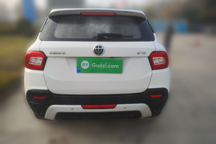 Used Brilliance V3 2015 1.5L Manual Smart Version
