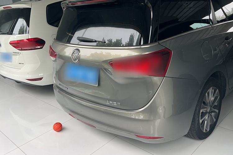 Used Buick GL6 2018 18T 6-Seater Prestige Model
