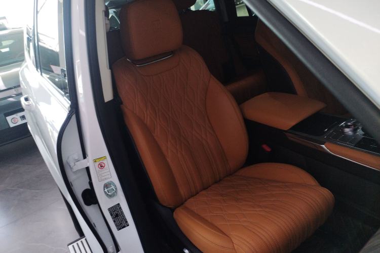 Used Tank 500 New Energy 2023 Hi4-T
