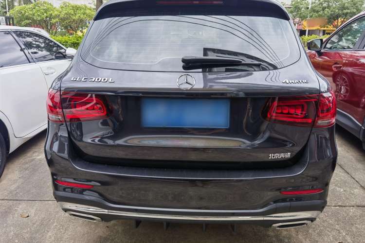 Used Mercedes-Benz GLC 2020 GLC 300 L 4MATIC AMG-Line
