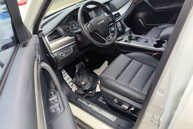 Used Haval H7 2017 Red-Label H7 2.0T Automatic Prestige Model
