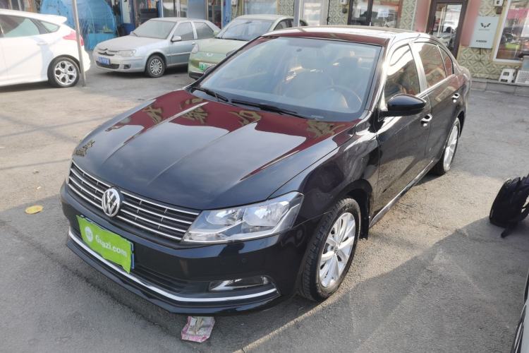 Used Volkswagen Lavida 2015 1.6L Manual Comfort Edition