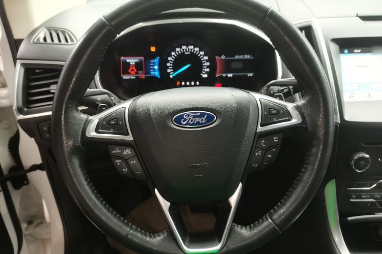 Used Ford Edge 2016 EcoBoost 245 Two-Wheel-Drive Titanium 7-Seater