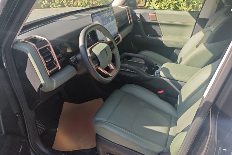 Used  03 2024 401km Two-Wheel Drive Standard Advanced Version
