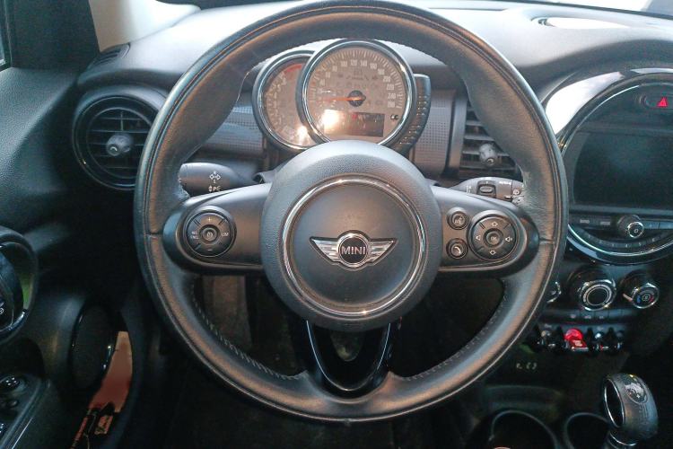 Used  MINI 2016 1.5T COOPER Five-Door Edition
