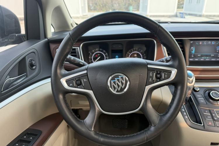 Used Buick GL8 2017 25S Prestige Version China V Standard
