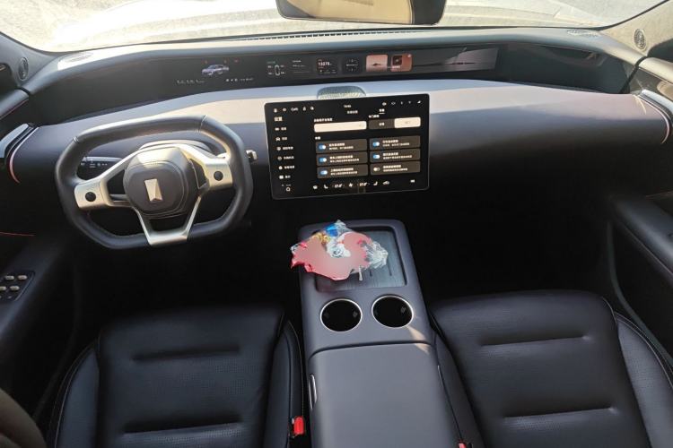 Used  07 2024 Max Extended-Range Edition