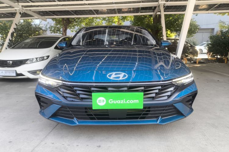 Used Hyundai Elantra 2023 1.5L CVT LUX Prestige Edition