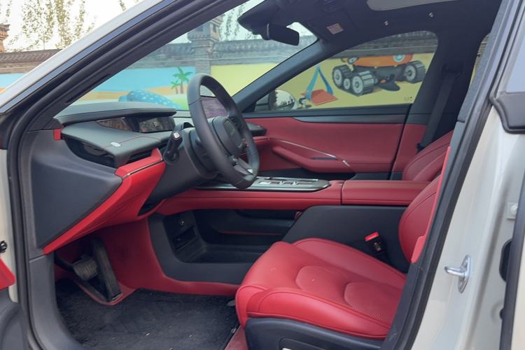 Used  SU7 2024 Rear-Drive Long-Range Intelligent Driving Version
