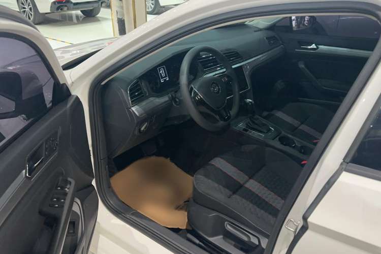 Used Volkswagen Lamando 2021 230TSI DSG Fashion Edition
