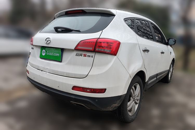 Used JAC Refine S5 2015 2.0L Manual Comfort Version
