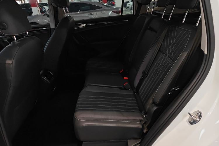 Used Volkswagen Tiguan L 2022 330TSI Automatic Two-Wheel Drive Comfort Edition
