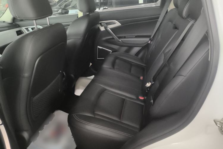 Used Geely Auto Emgrand X7 Sport 2018 1.8TD Automatic Two-Wheel Drive Smart Connect 4G Internet Edition
